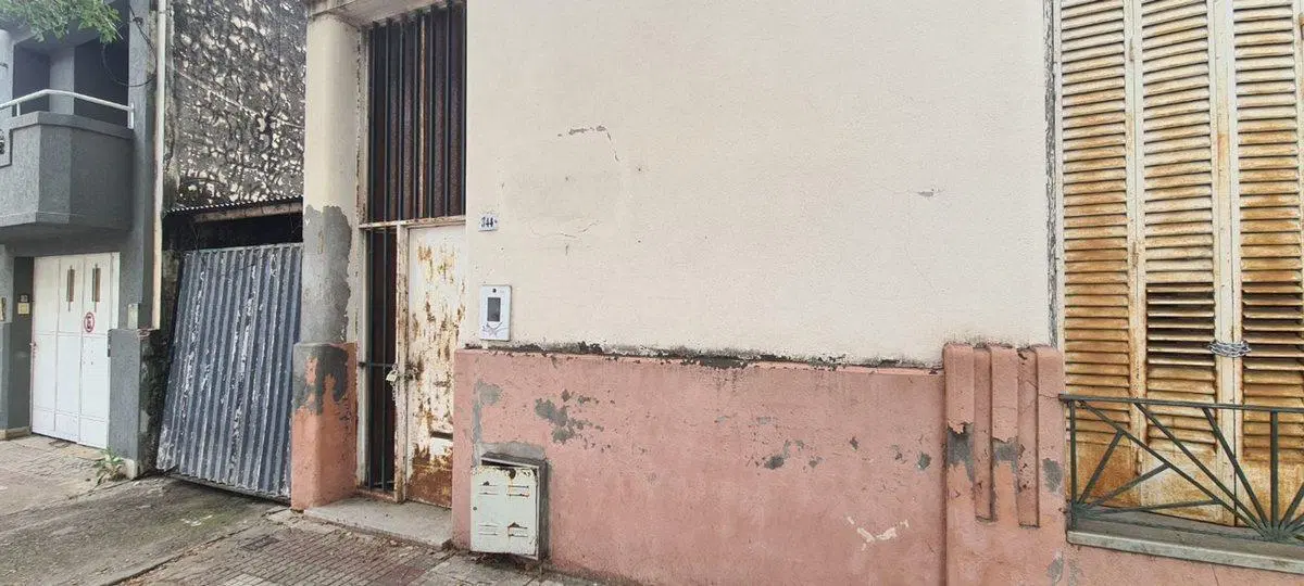 VENTA/CASA/ZONA CENTRICA/A REFACCIONAR 2