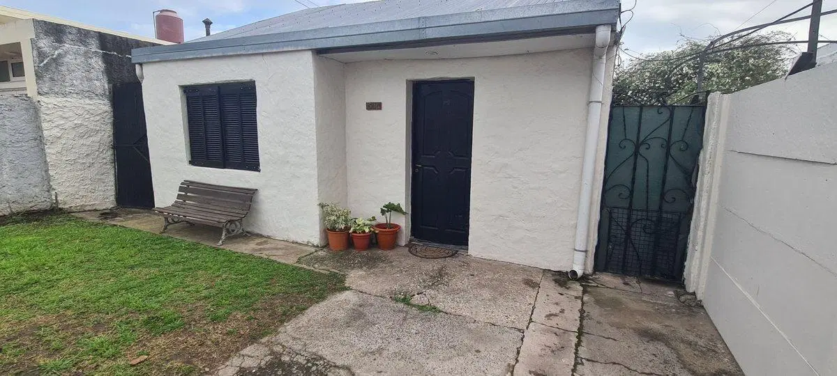 VENTA / CASA / BARRIO AMANCAY 3