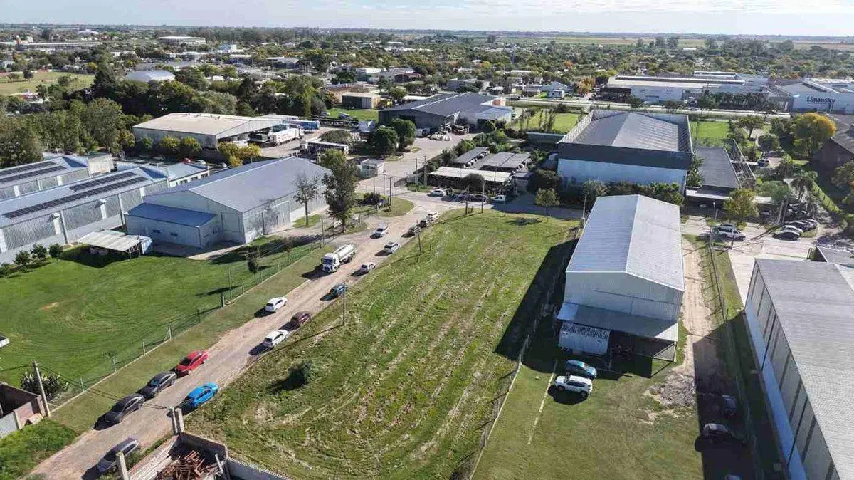 VENTA/LOTE EN ESQUINA/B° FASOLI/ SECTOR INDUSTRIAL 5