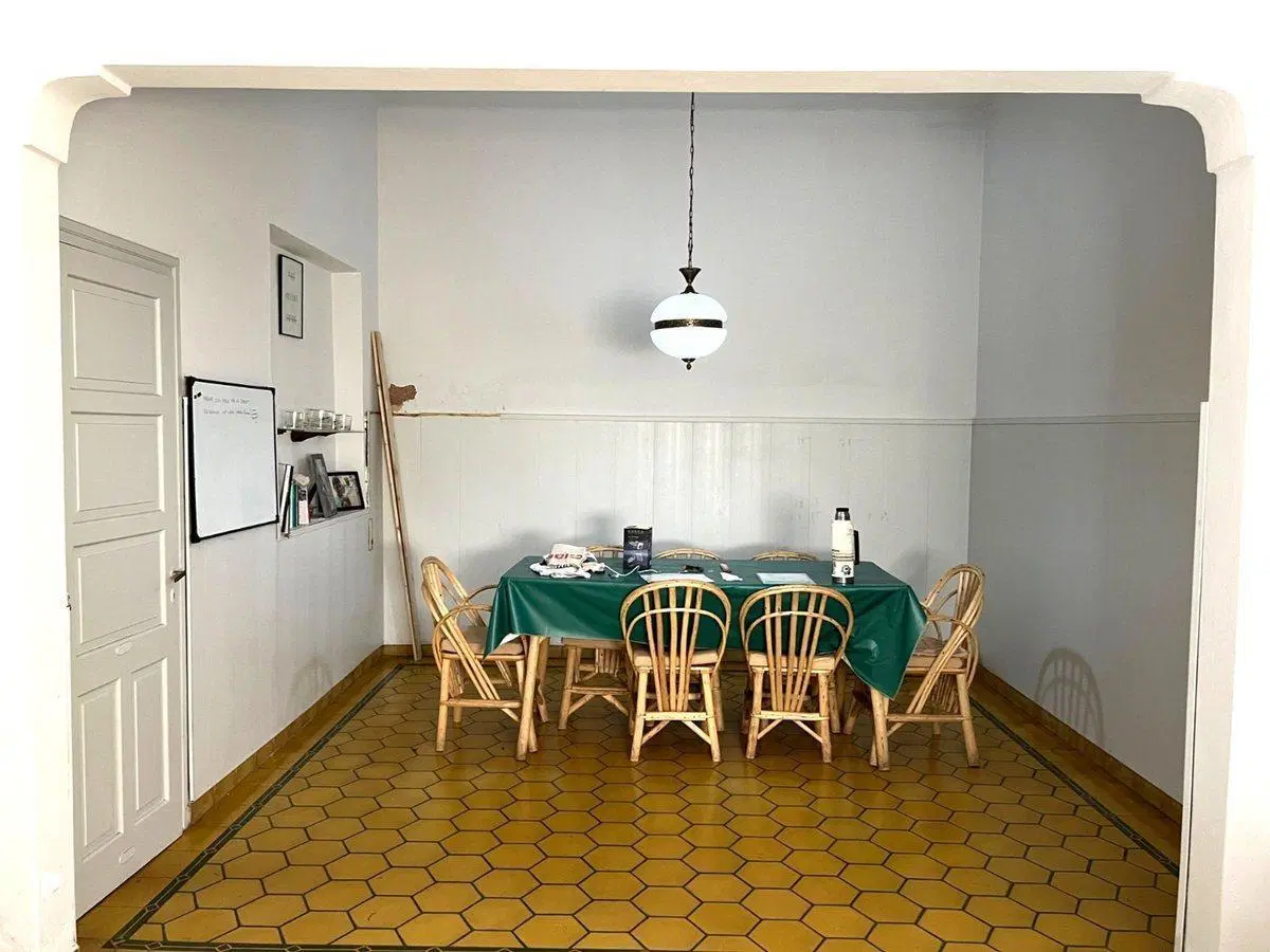VENTA / CASA CÉNTRICA / 2DORM / SERVICIOS /RAFAELA 8