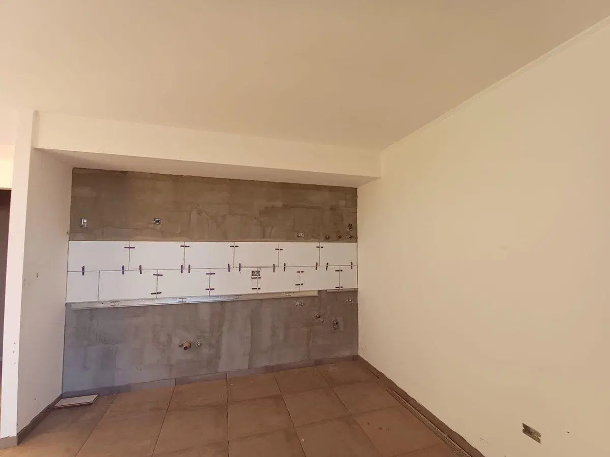VENTA MODERNO DPTO. 1 DORMITORIO/COCHERA/Bo.ILOLAY 4