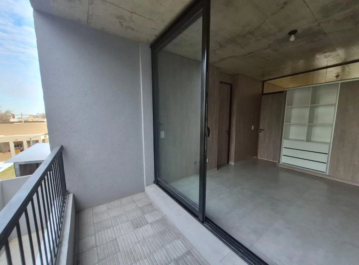 VENTA MODERNO DEPARTAMENTO/UN DORMITORIO/SERVICOS 5
