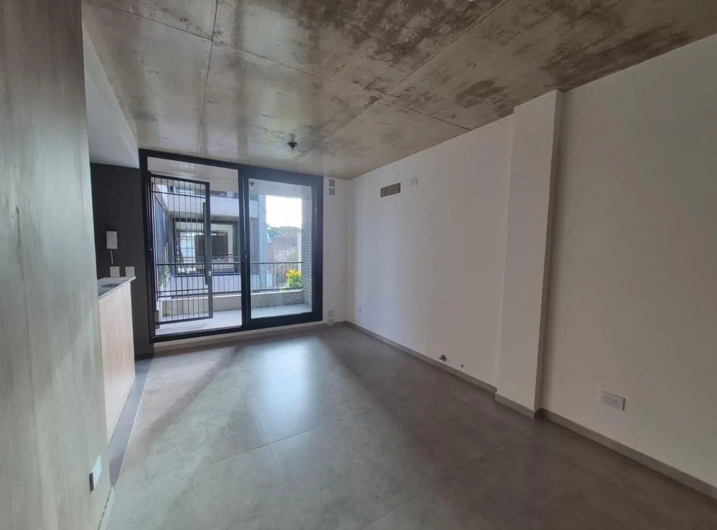 VENTA MODERNO DEPARTAMENTO/UN DORMITORIO/SERVICOS 4
