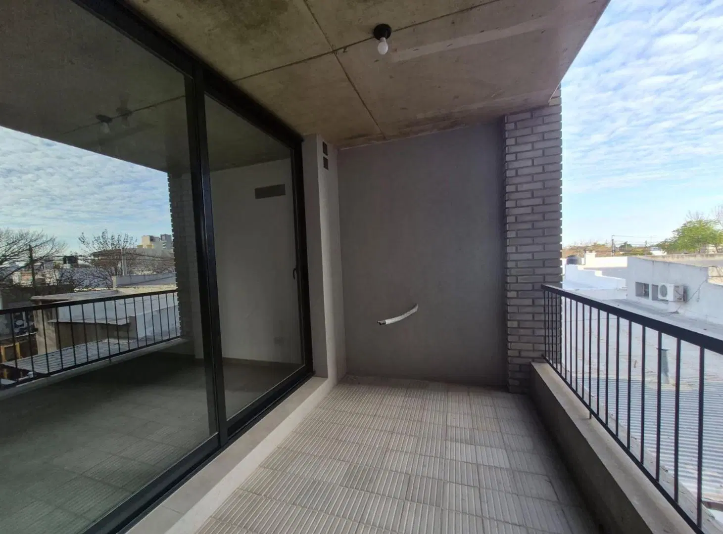 VENTA DPTO CENTRICO/1 DORMITORIO/SERVICOS-UF 1C 2