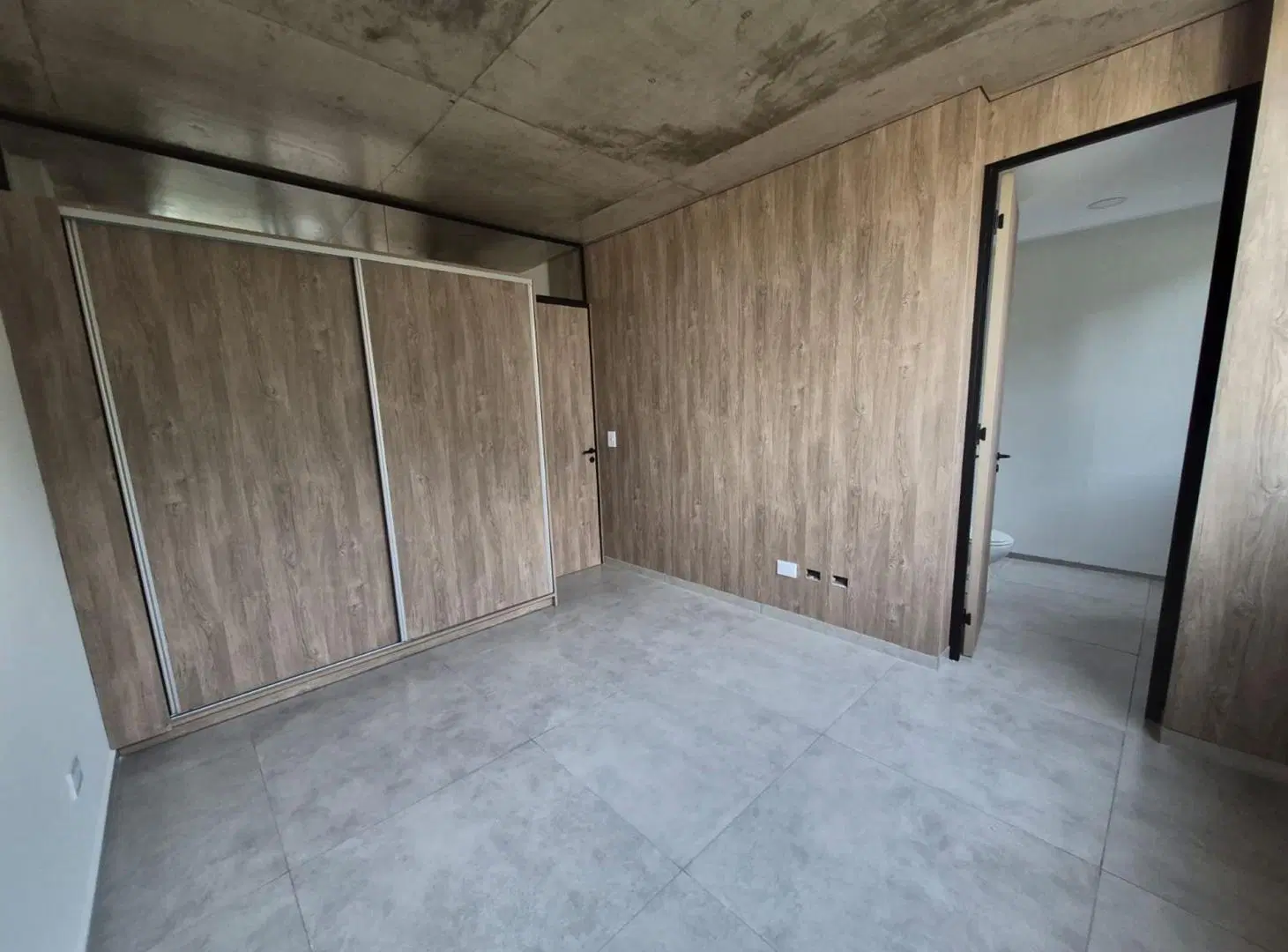 VENTA DPTO CENTRICO/1 DORMITORIO/SERVICOS-UF 1C 3