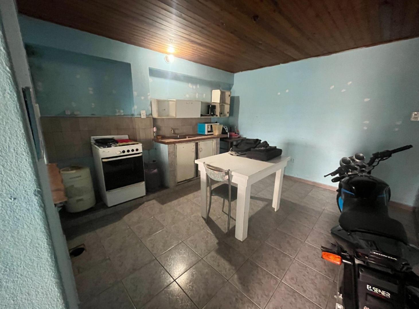Foto de VENTA/CASA/LOCAL/GALPON/B° G.LEHMANN, imagen 1