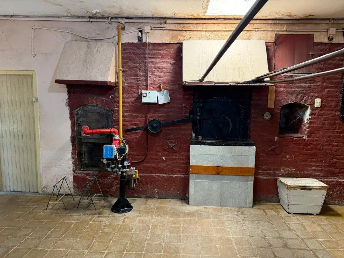 VENTA / VIVIENDA FAMILIAR Y LOCAL COMERCIAL 4