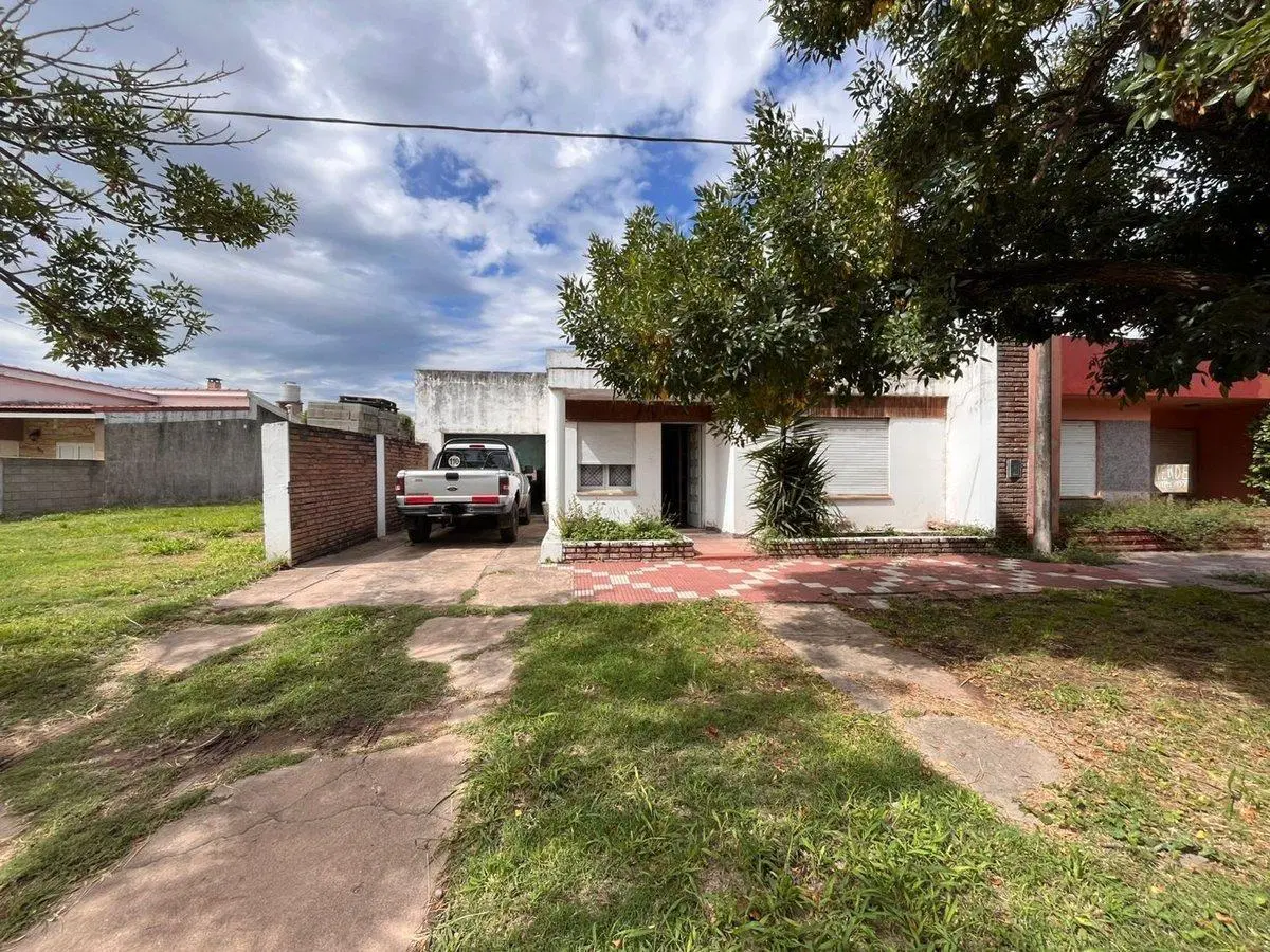 VENTA / CASA / OPORTUNIDAD / HERSILIA. 5