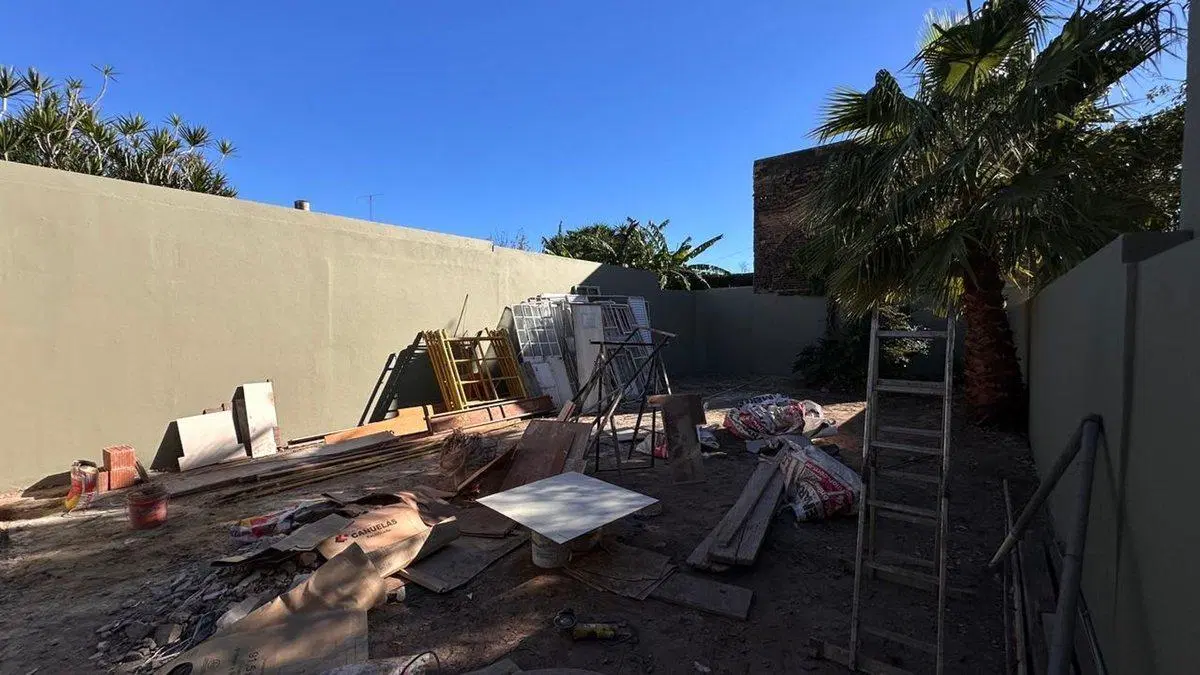CASA RECICLADA / TODOS LOS SERVICIOS / 3-4 DORM 5