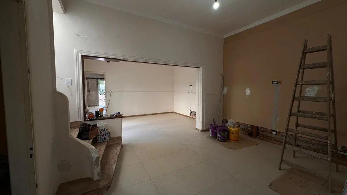 CASA RECICLADA / TODOS LOS SERVICIOS / 3-4 DORM 2