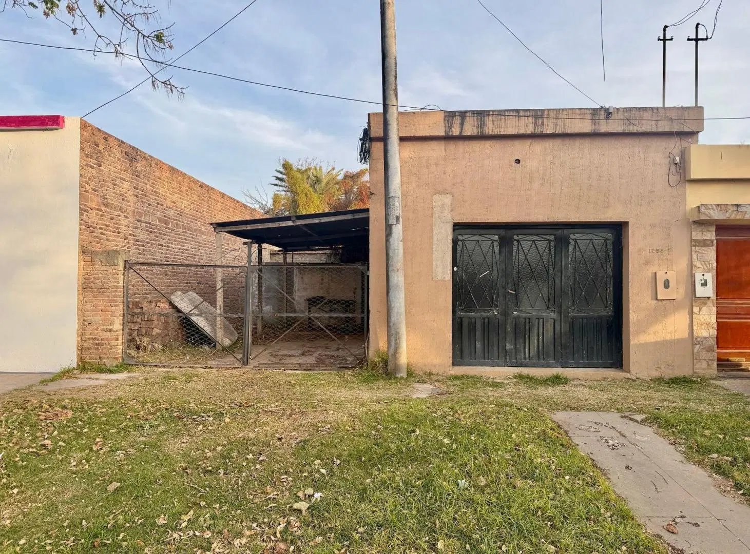 VENTA/INMUEBLE A REFACCIONAR/BO.9 DE JULIO 4