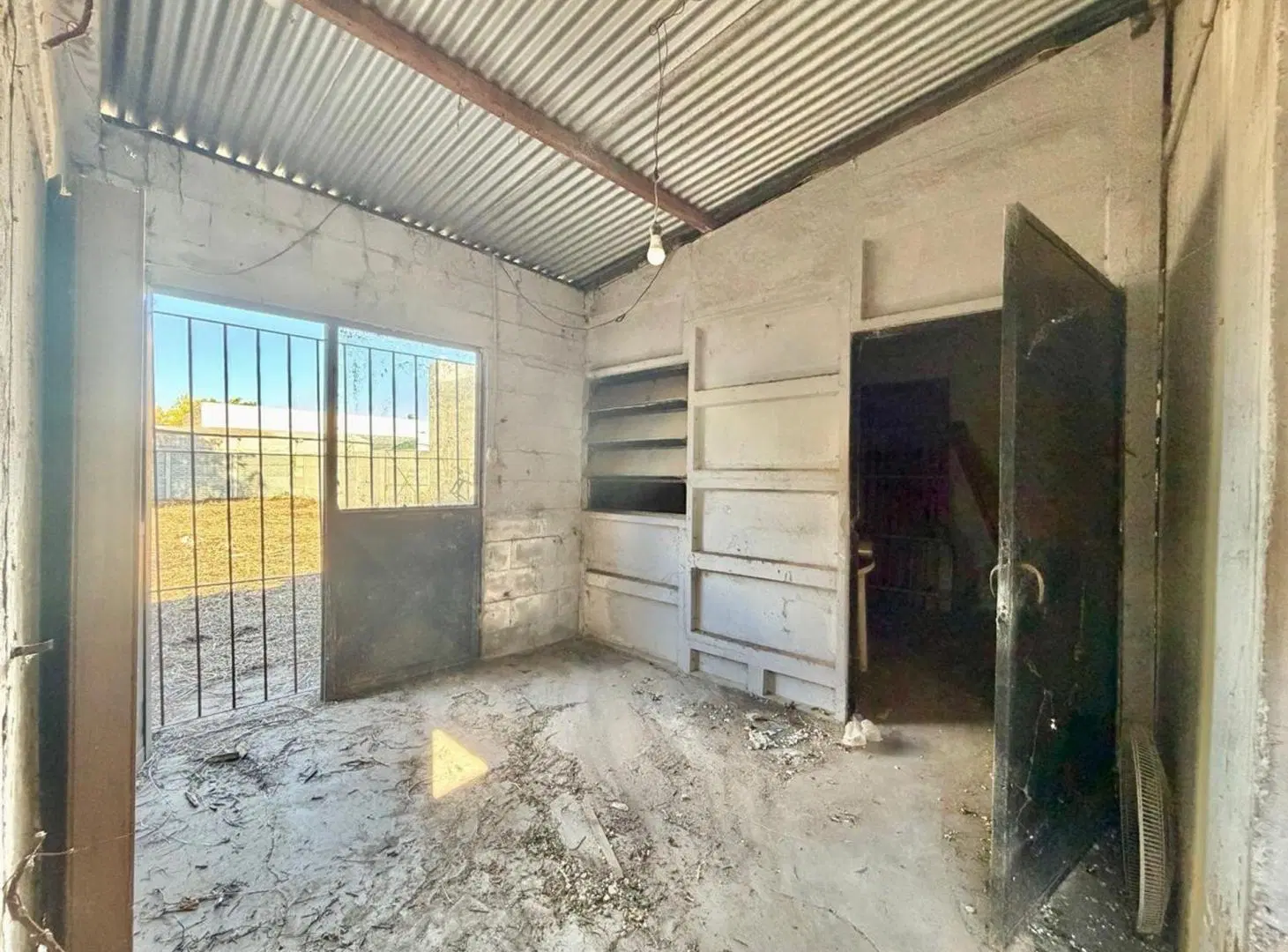 VENTA/INMUEBLE A REFACCIONAR/BO.9 DE JULIO 5