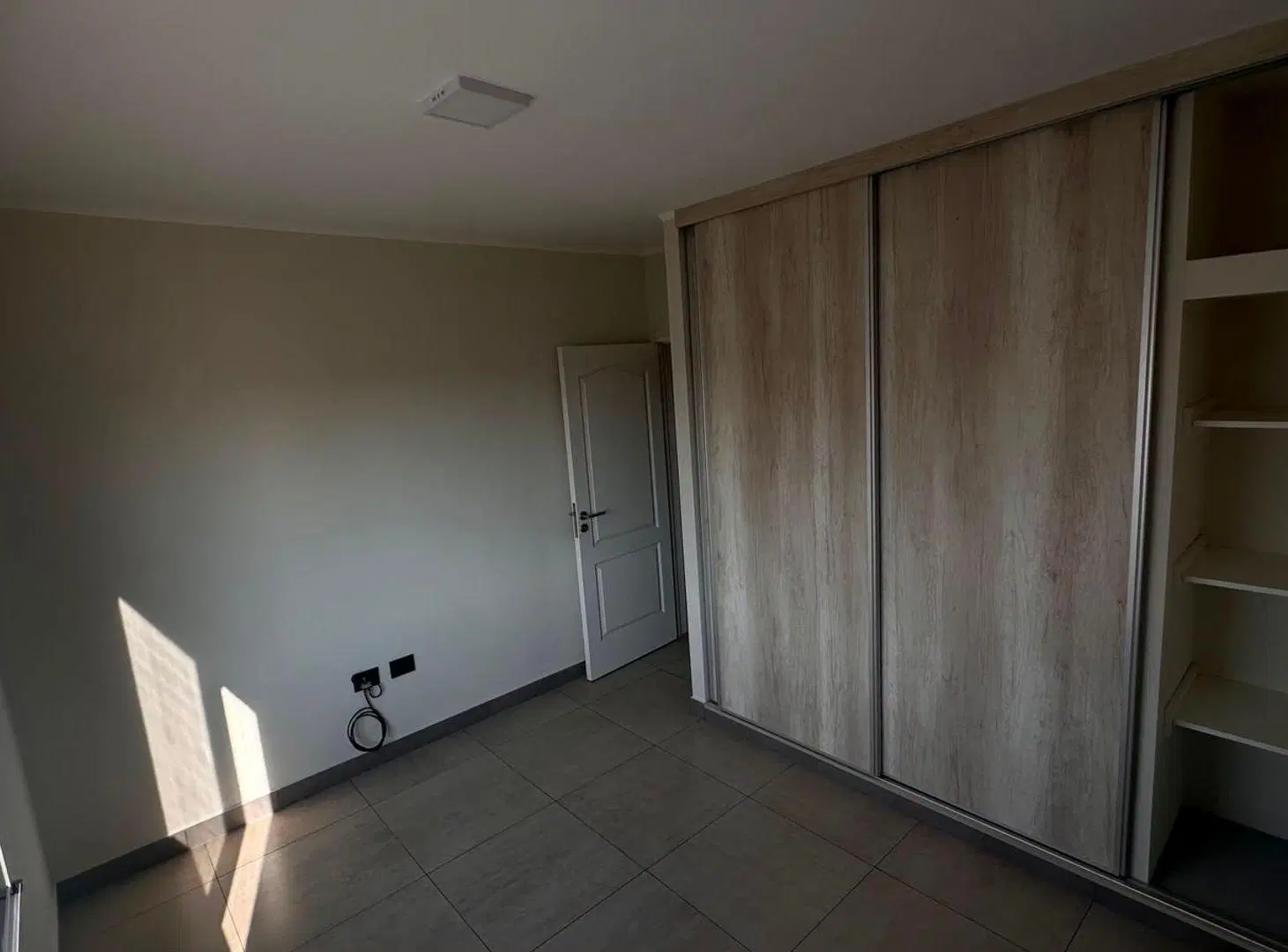 EN ALQUILER/ A ESTRENAR/ 2 DORM. CON COCHERA 4