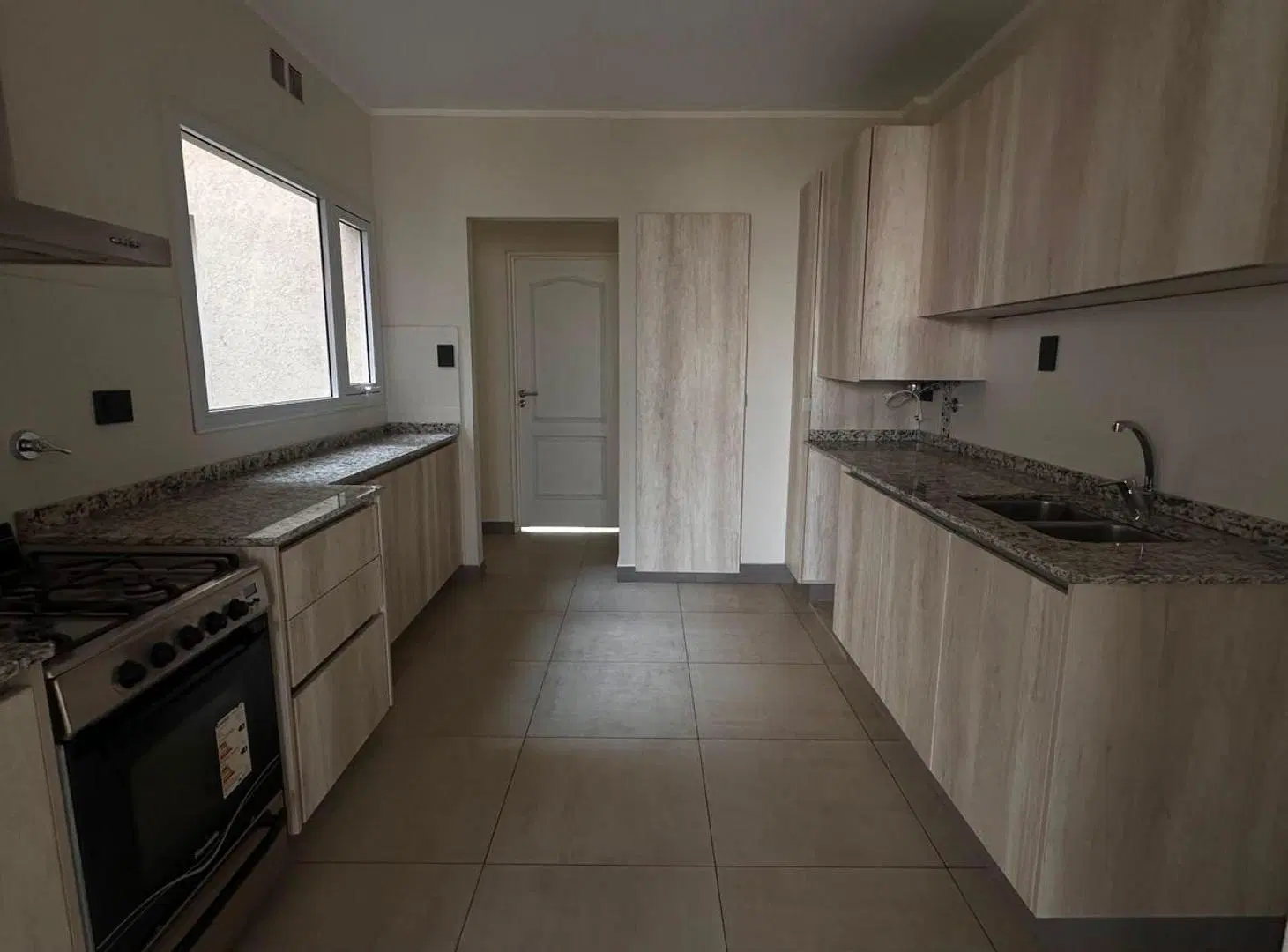 EN ALQUILER/ A ESTRENAR/ 2 DORM. CON COCHERA 2