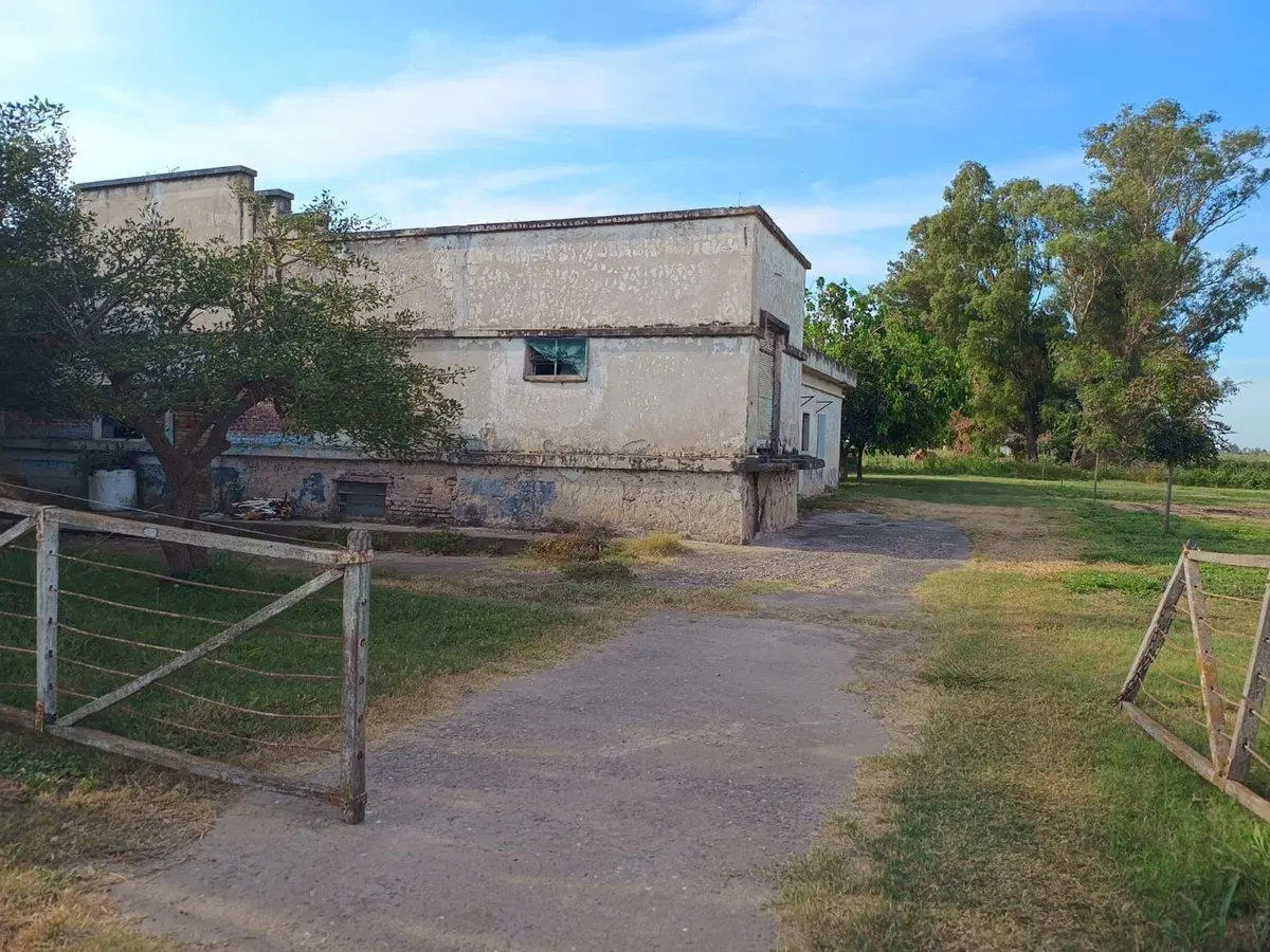 ALQUILER / CASA Y CAMPO / COL RAQUEL 3