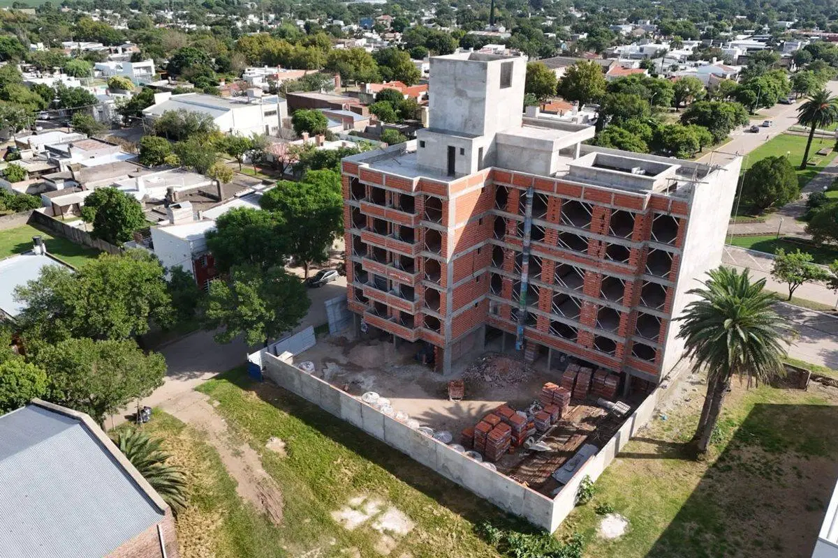 DEPARTAMENTO EN EDIFICIO CITTA, SAN VICENTE. 2
