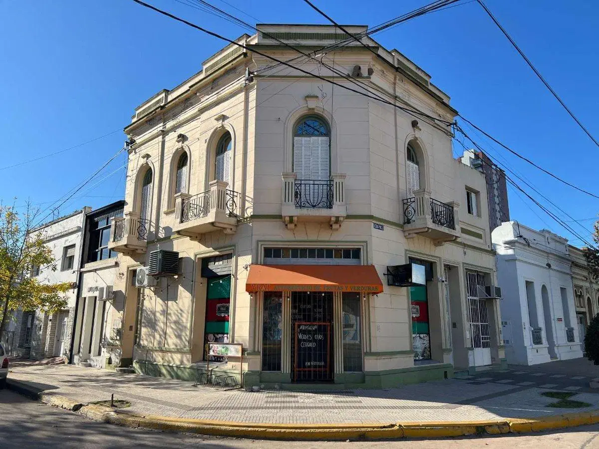 VENTA/CASA ESQUINA/3 DORMI/SERVICIOS/APTA CREDITO 3