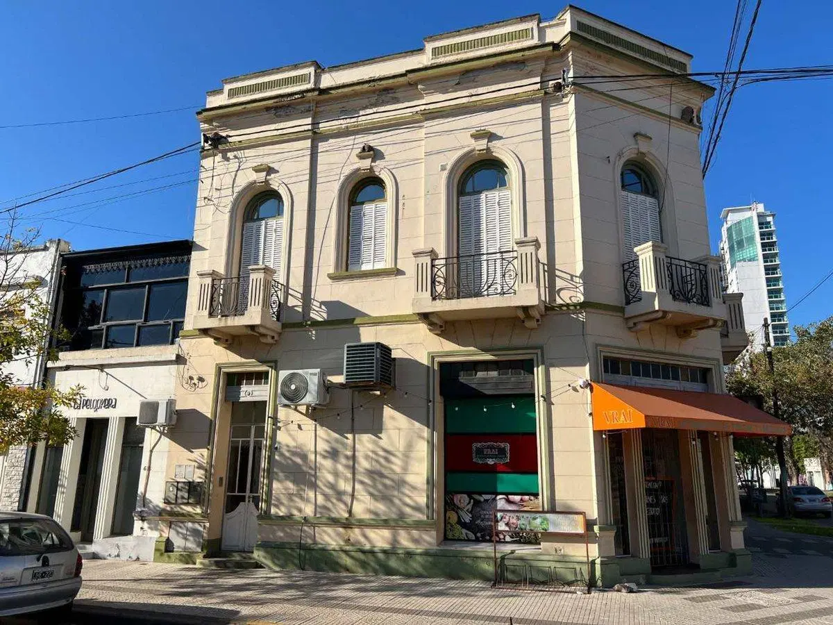 VENTA/CASA ESQUINA/3 DORMI/SERVICIOS/APTA CREDITO 4