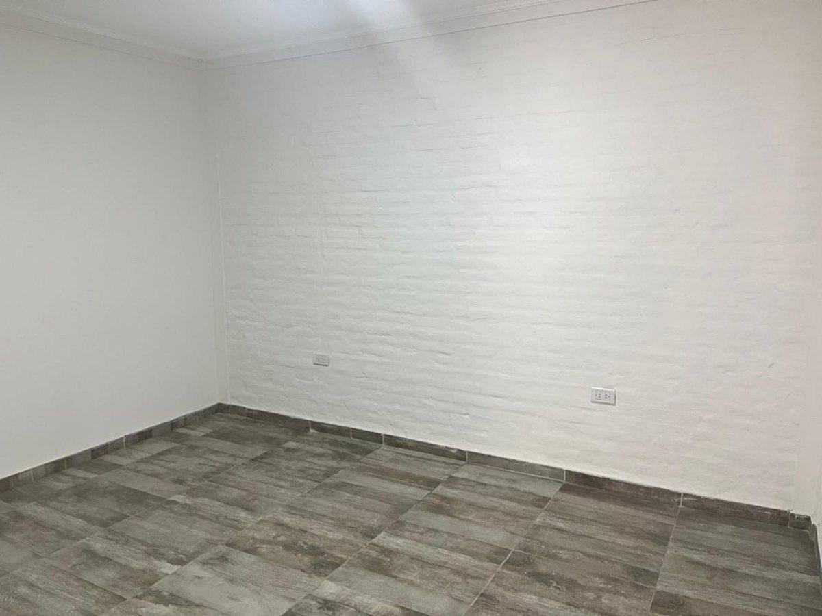VENTA DE DEPTO P/BAJA CON PATIO/apto credito