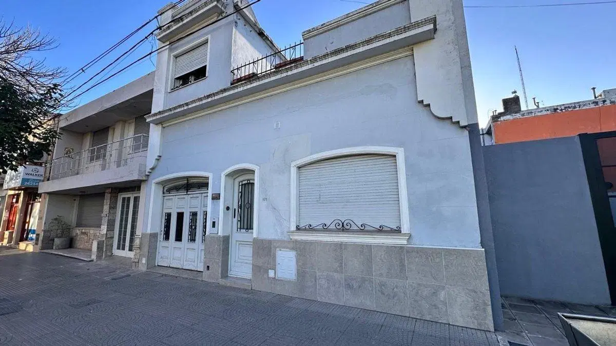 EN VENTA /MICROCENTRO /TODOS LOS SERVICIOS 2