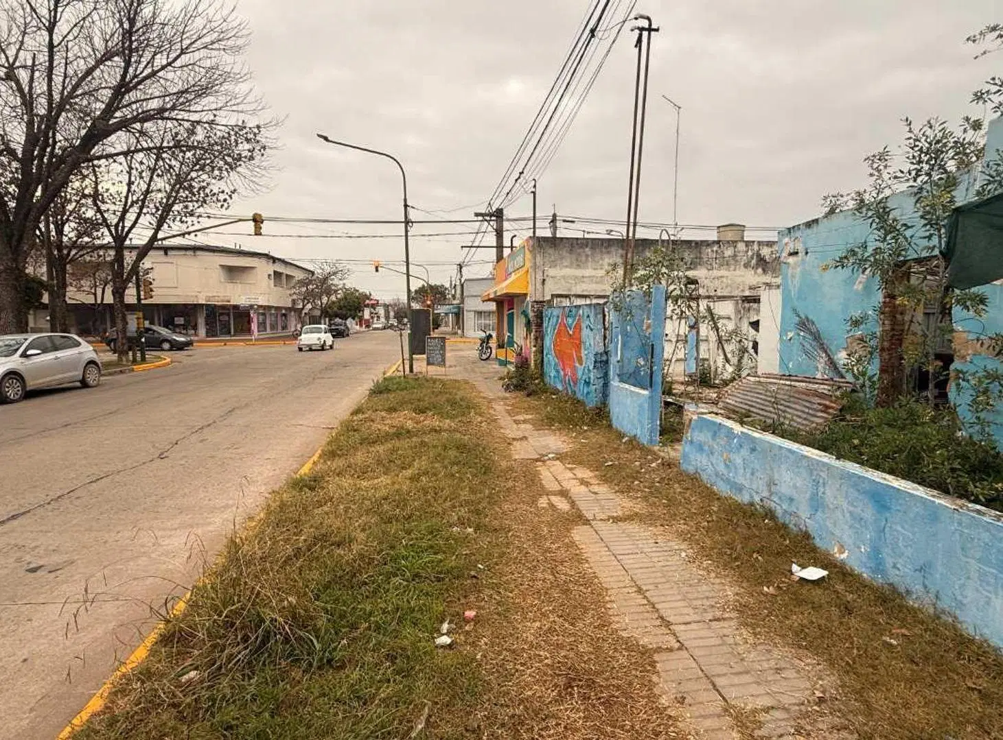 VENTA / CASA A DEMOLER / VILLA ROSAS 3
