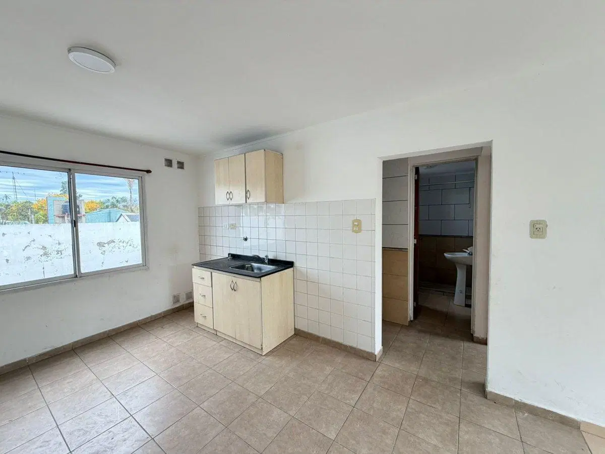 REMAX ALQUILA/DEPTO/ 1 DORMI/INGRESO INDEPENDIENTE 2