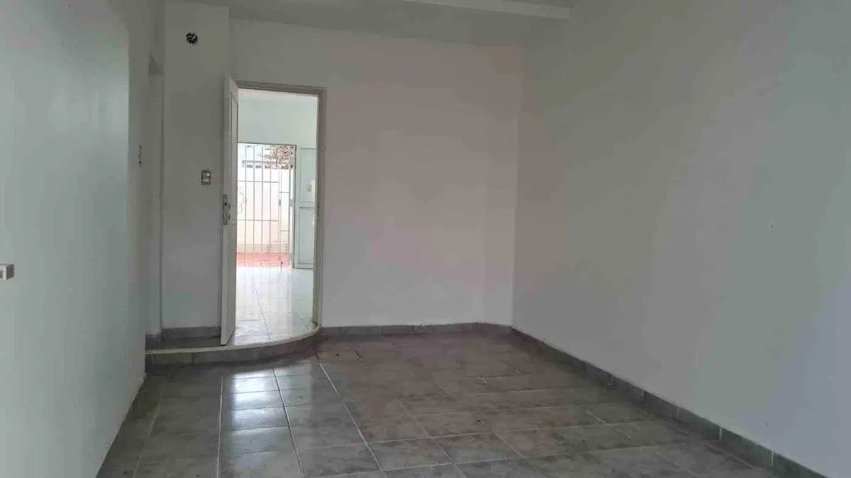PH/2 DORMITORIOS/SERVICIOS/B° SARMIENTO 2