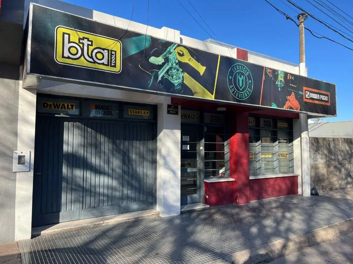 VENTA/LOCAL COMERCIAL/EXCELENTE ESTADO/RAFAELA 4