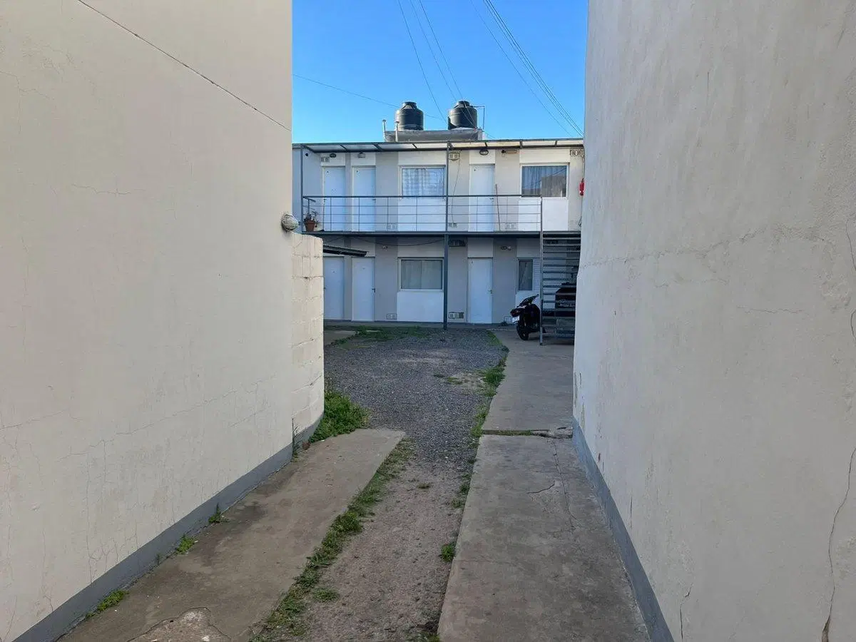 VENTA DEPARTAMENTO AL FRENTE CON COCHERA 3