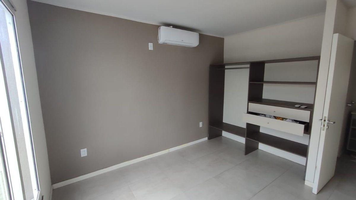 VENTA - CONJUNTO DEPARTAMENTOS MAS LOCAL - RAFAELA