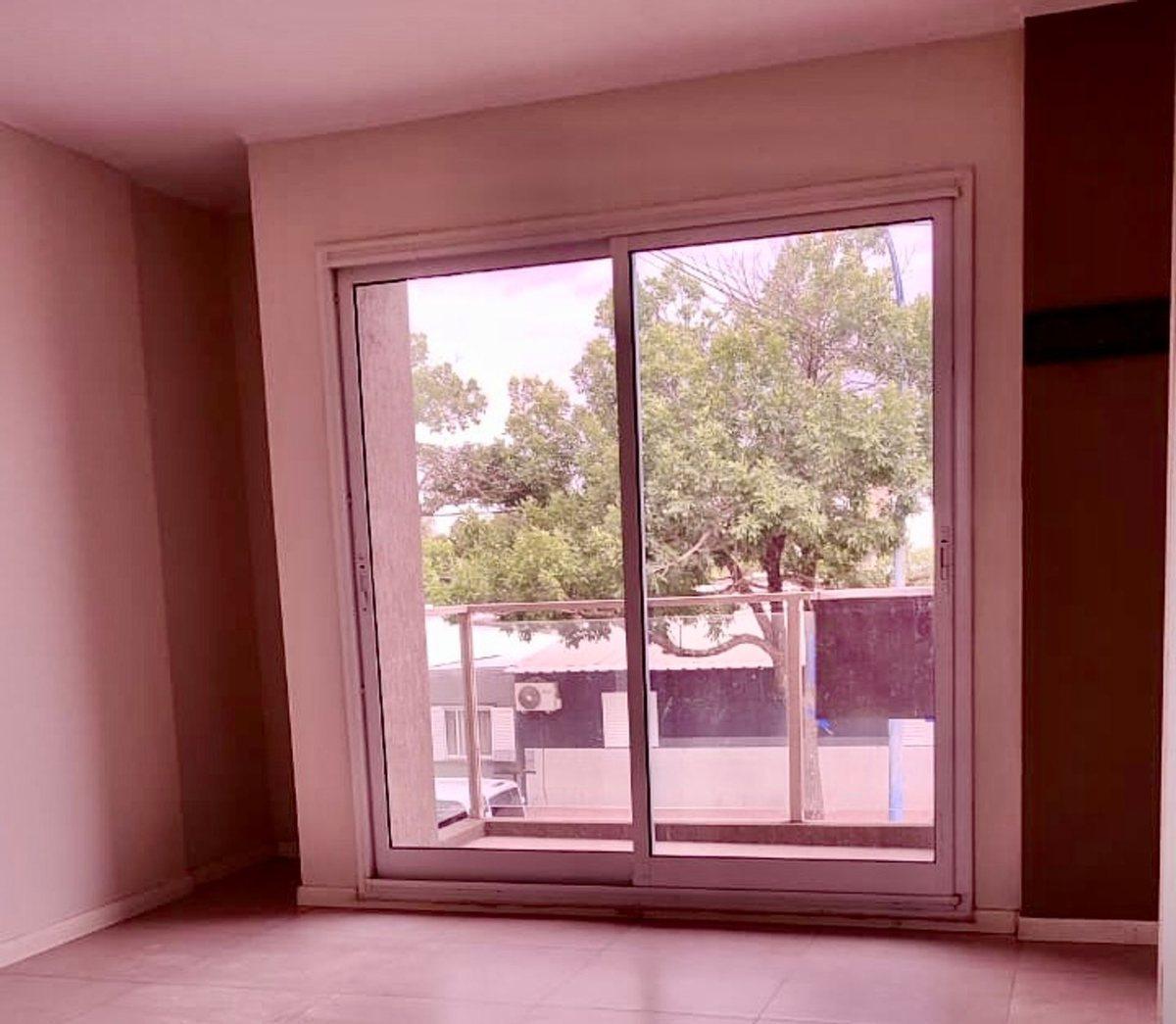 VENTA - CONJUNTO DEPARTAMENTOS MAS LOCAL - RAFAELA