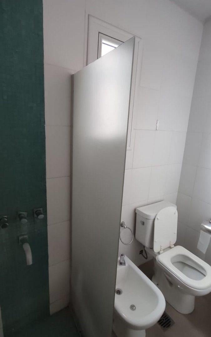 VENTA - CONJUNTO DEPARTAMENTOS MAS LOCAL - RAFAELA