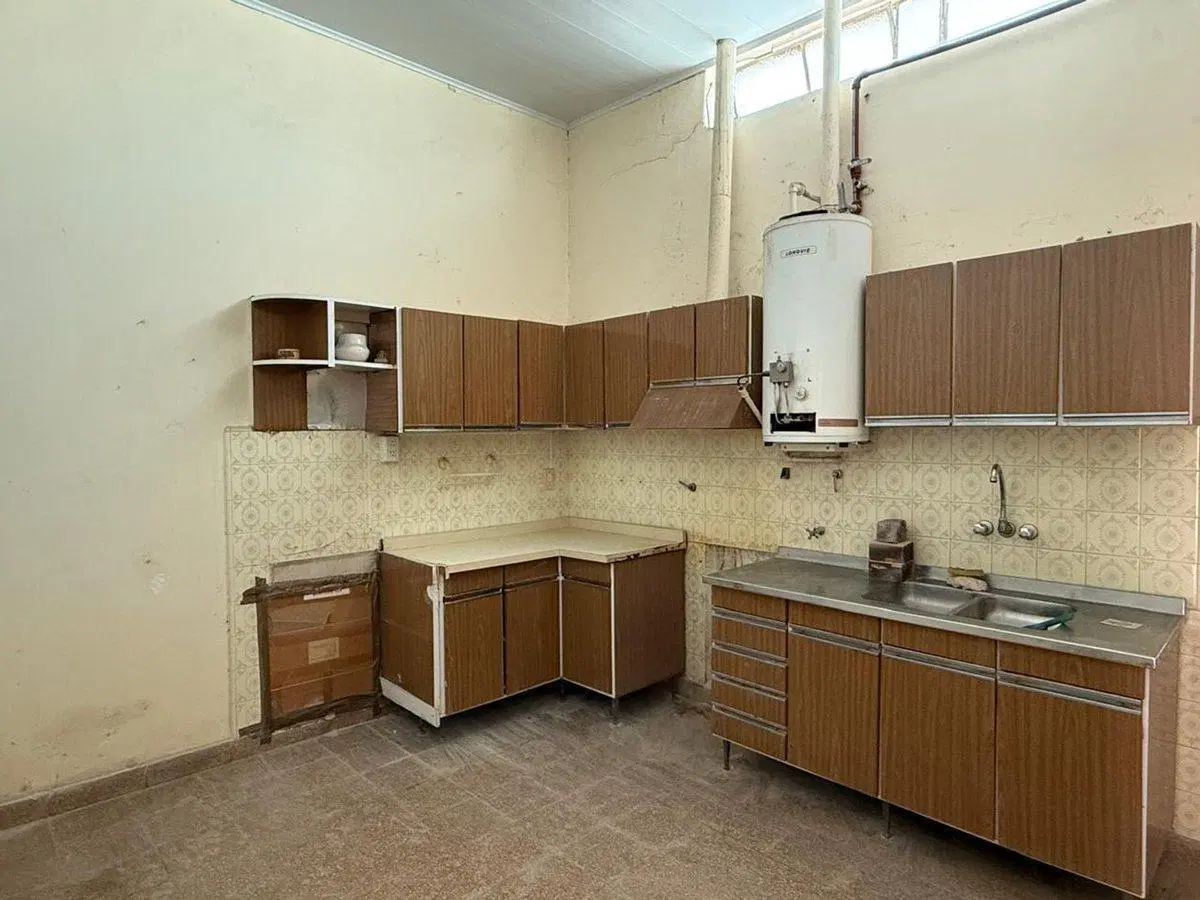 VENTA CASA CENTRICA  2 DORMITORIOS - COCHERA DOBLE 2