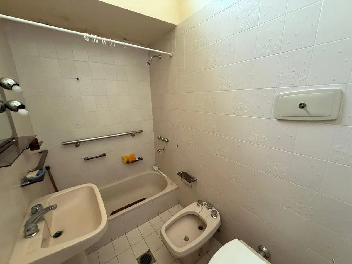 VENTA CASA CENTRICA  2 DORMITORIOS - COCHERA DOBLE 3