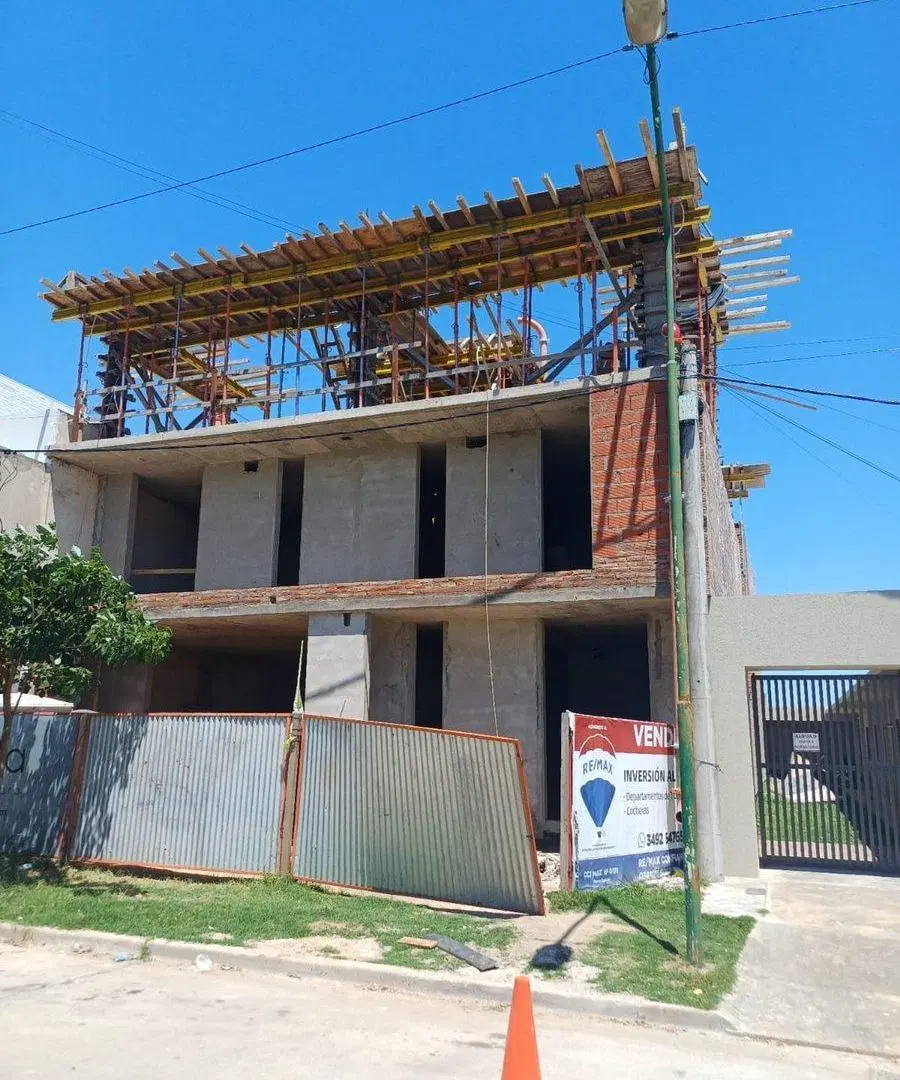 VENTA DPTO AL POZO / PRIMER PISO UA/Bo.ILOLAY 2