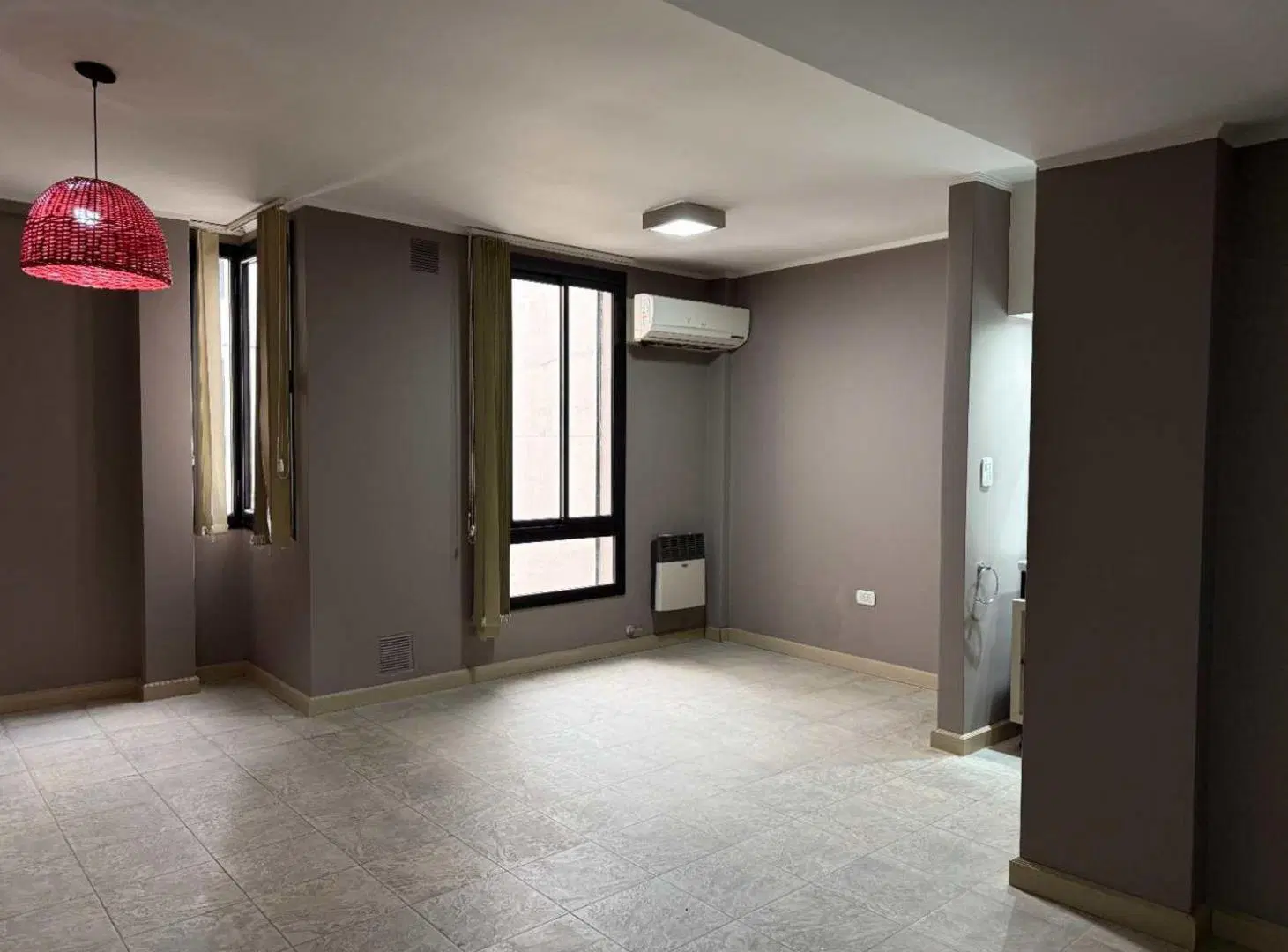 ALQUILER/MONOAMBIENTE/CENTRO/RAFAELA 2
