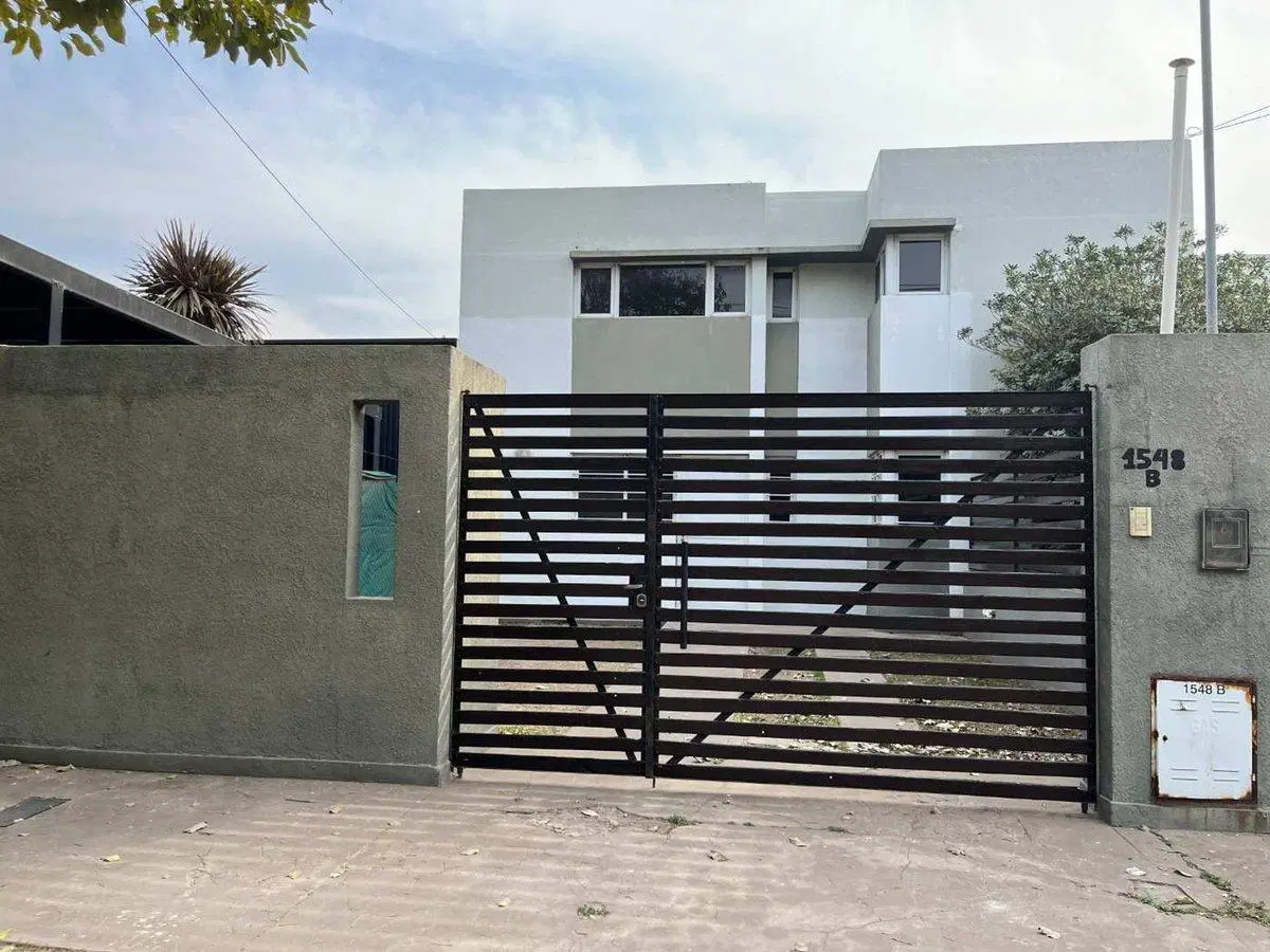 VENTA/PH DUPLEX 2 DORM./B° PIZZURNO/RAFAELA 3