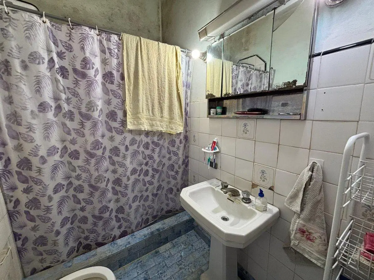 VENTA / CASA 2 DORMITORIOS / COCHERA / ANGELICA 3