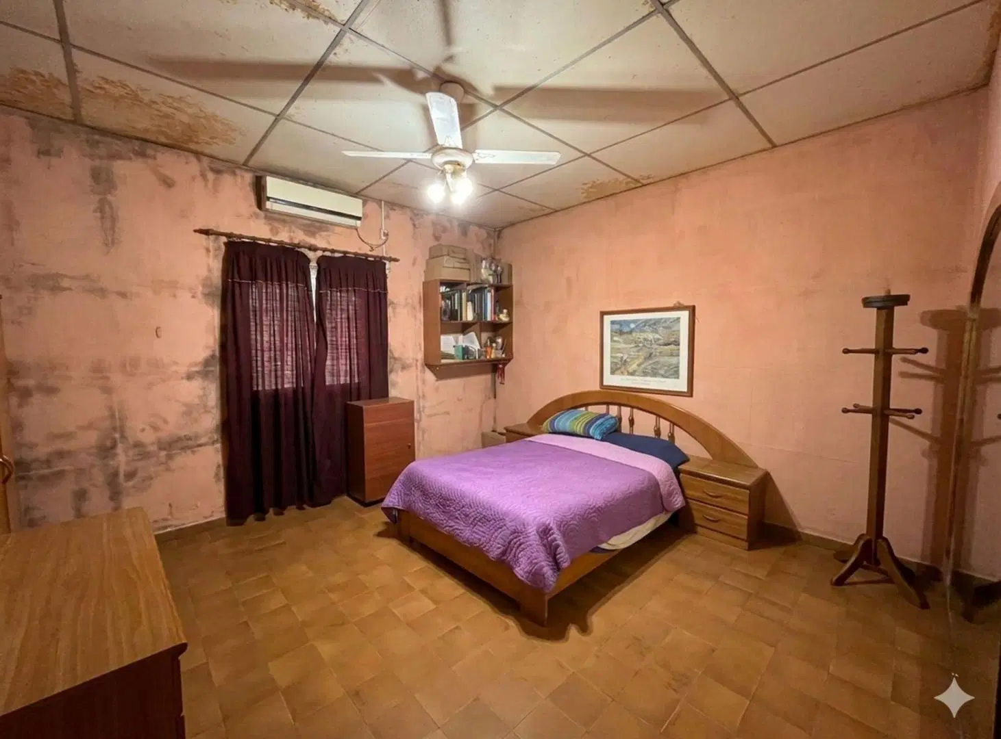 VENTA/CASA/ESQUINA/2 DORMITORIOS/A REFACCIONAR. 3