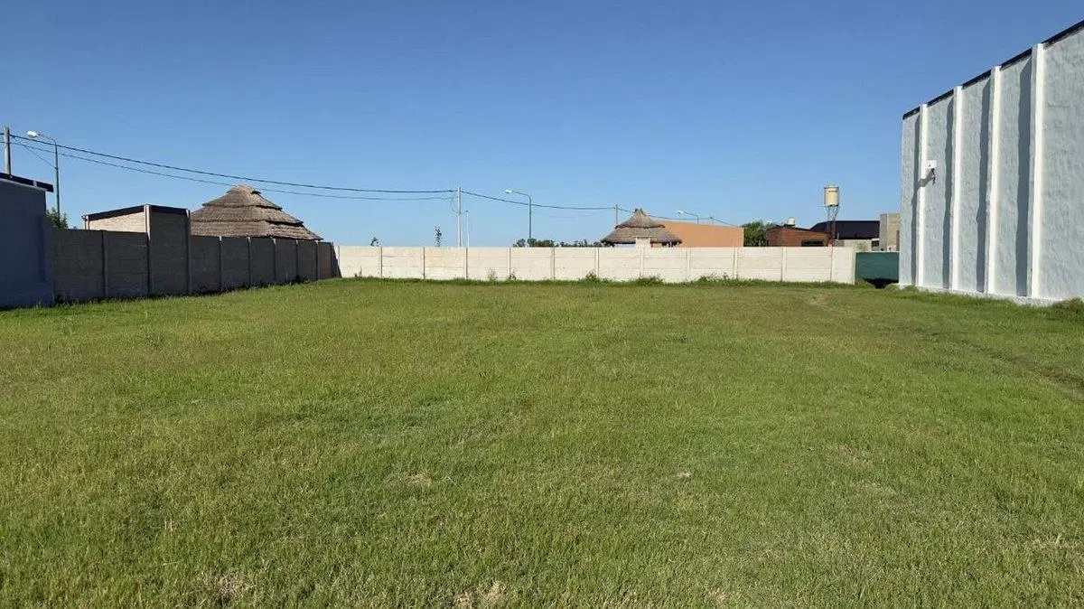 LOTE / VENTA / BELLA ITALIA / ENTORNO FAMILIAR 2