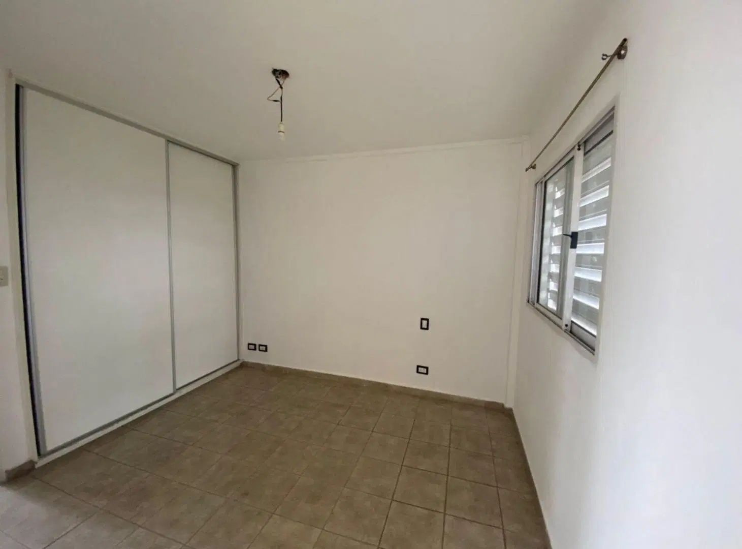 ALQUILER  / DEPARTAMENTO CENTRICO / SERVICIOS 2