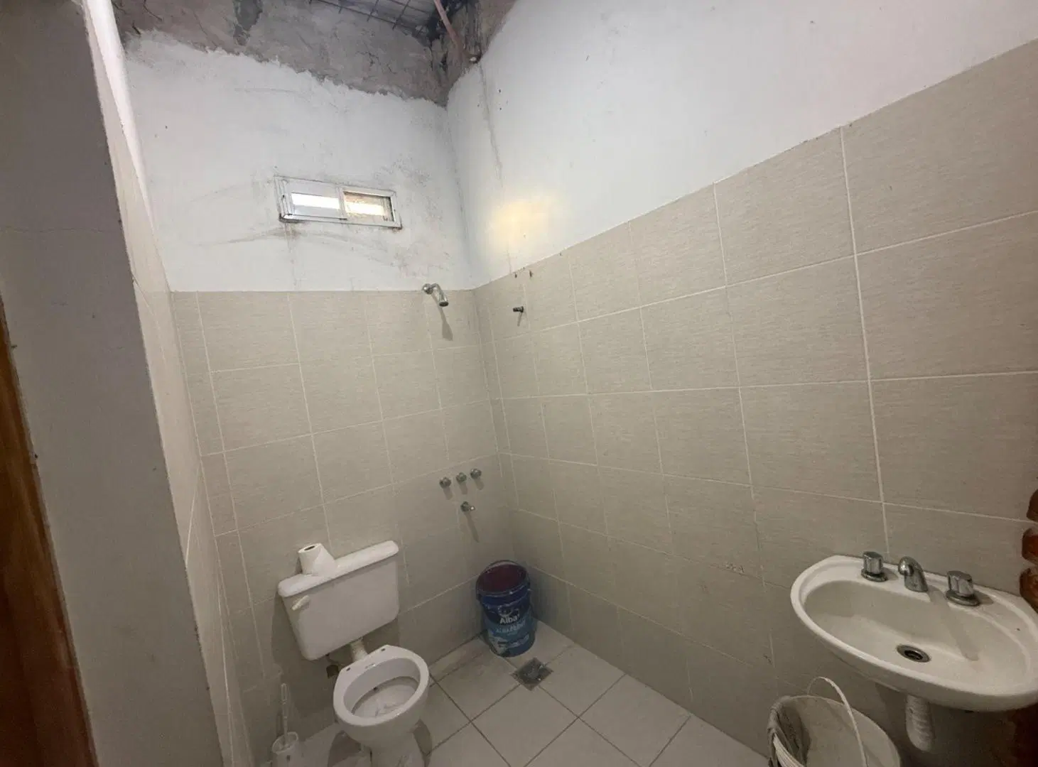 ALQUILER/LOCAL COMERCIAL/AV ITALIA 3