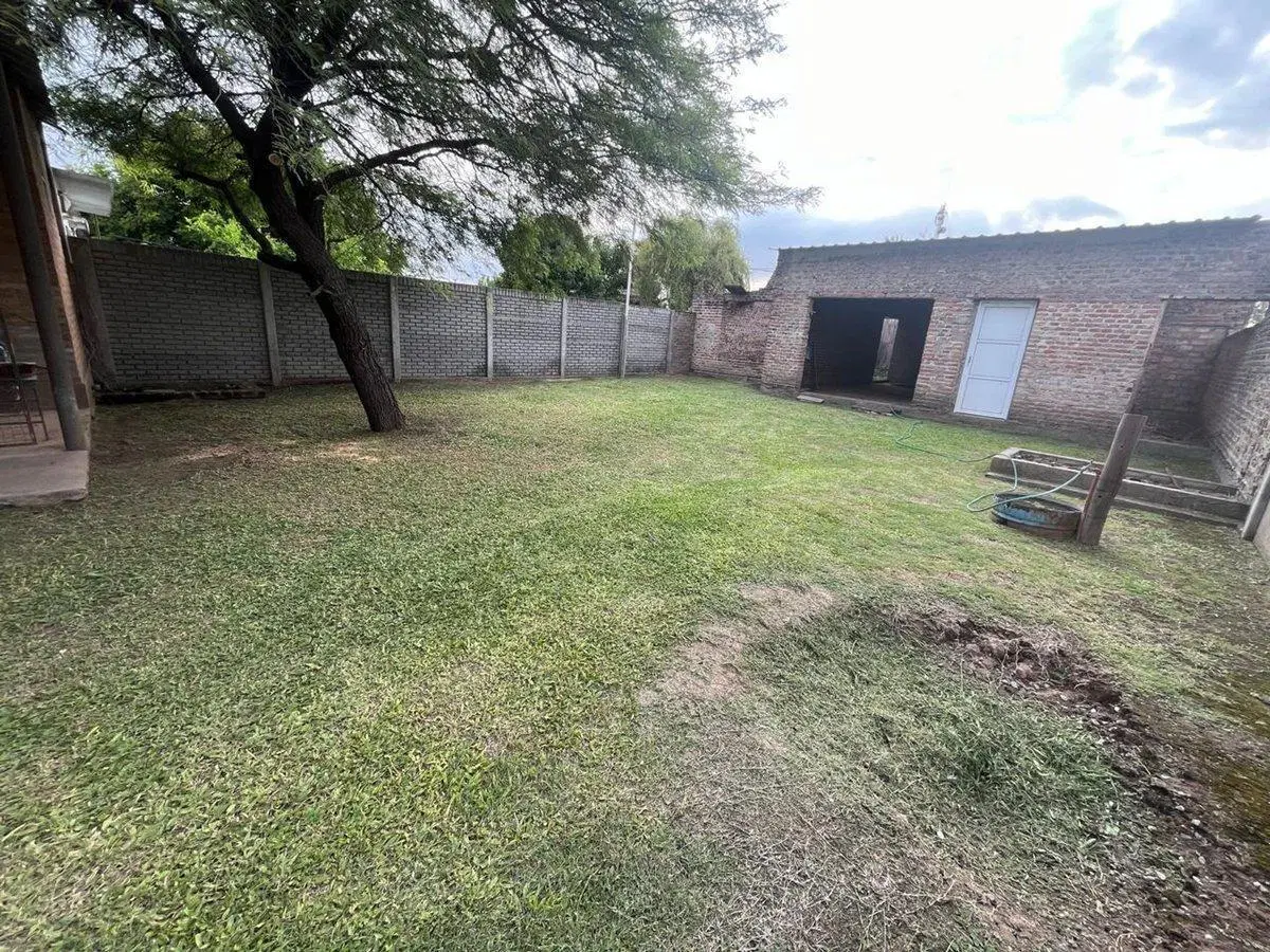 VENTA/CASA/AMPLIO TERRENO/NUEVO TORINO 5