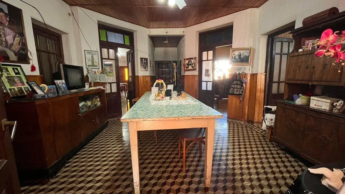 VENTA/CASA/CERES/A REFACCIONAR/OPORTUNIDAD 4