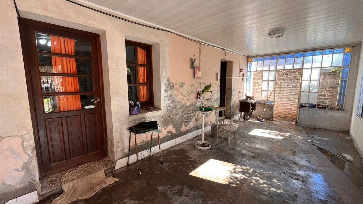 Foto de VENTA/CASA/CERES/A REFACCIONAR/OPORTUNIDAD, imagen 3