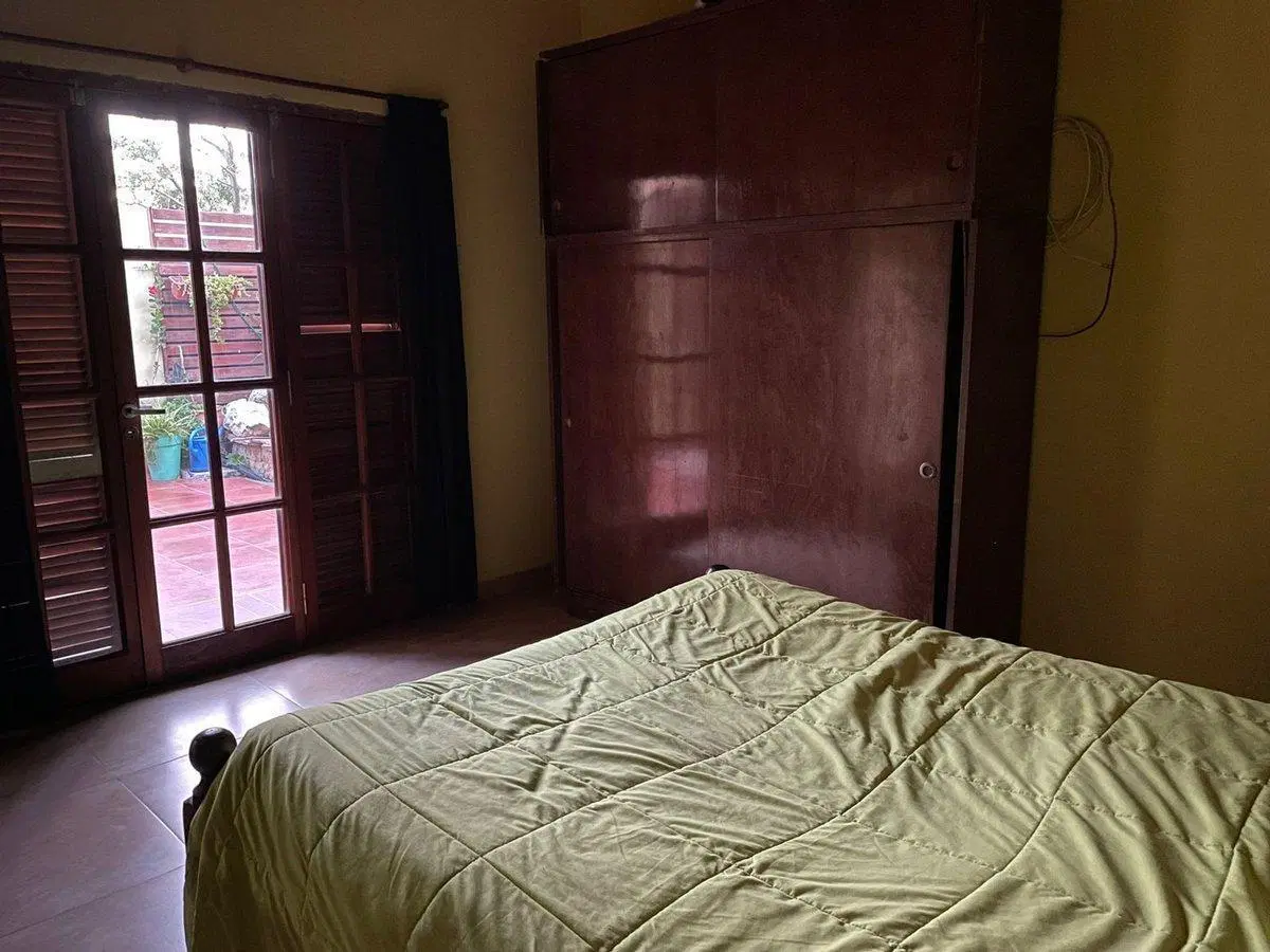 VENTA/AMPLIA CASA/3 DORMITORIOS/LEHMANN 5
