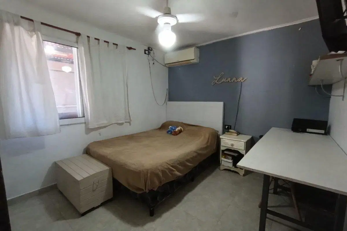 VENTA CASA / 4 DORMITORIOS / PILETA 4