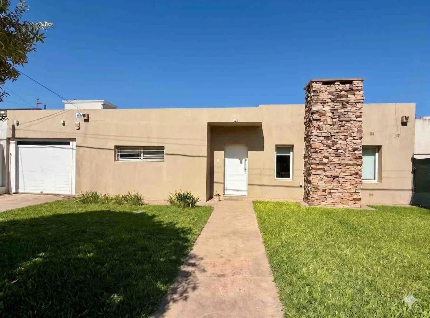 VENTA/CASA/ZONA SUR/RAFAELA 4
