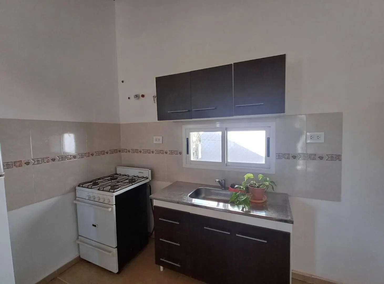 ALQUILER -CASA/QUINTA/DOS DORMITORIOS-SUSANA 2