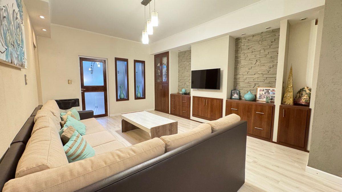Foto de VENTA CASA/3 HABITACIONES/SERVICIOS/SUNCHALES, imagen 1